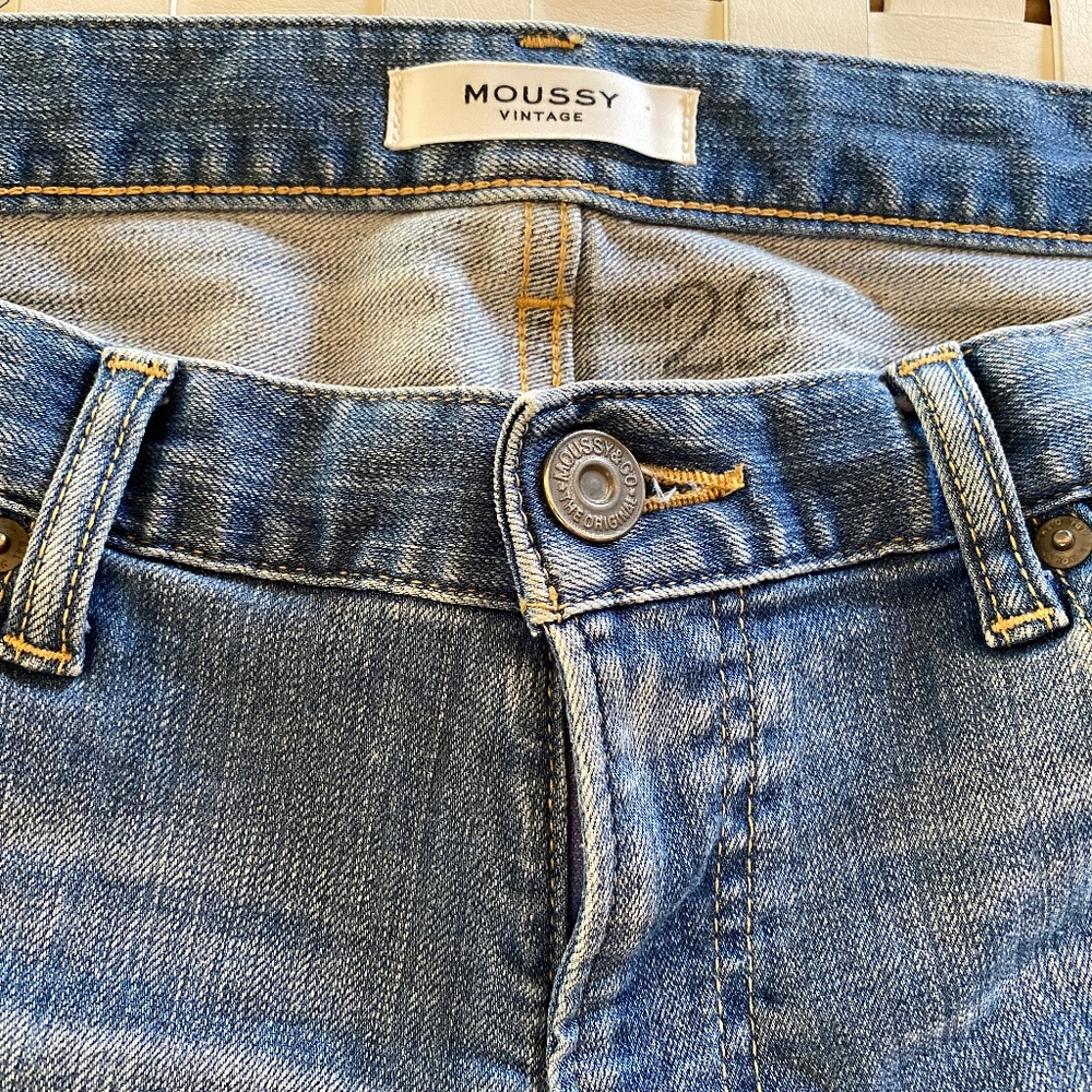 EUC Moussy Vintage Jeans, Size 29
